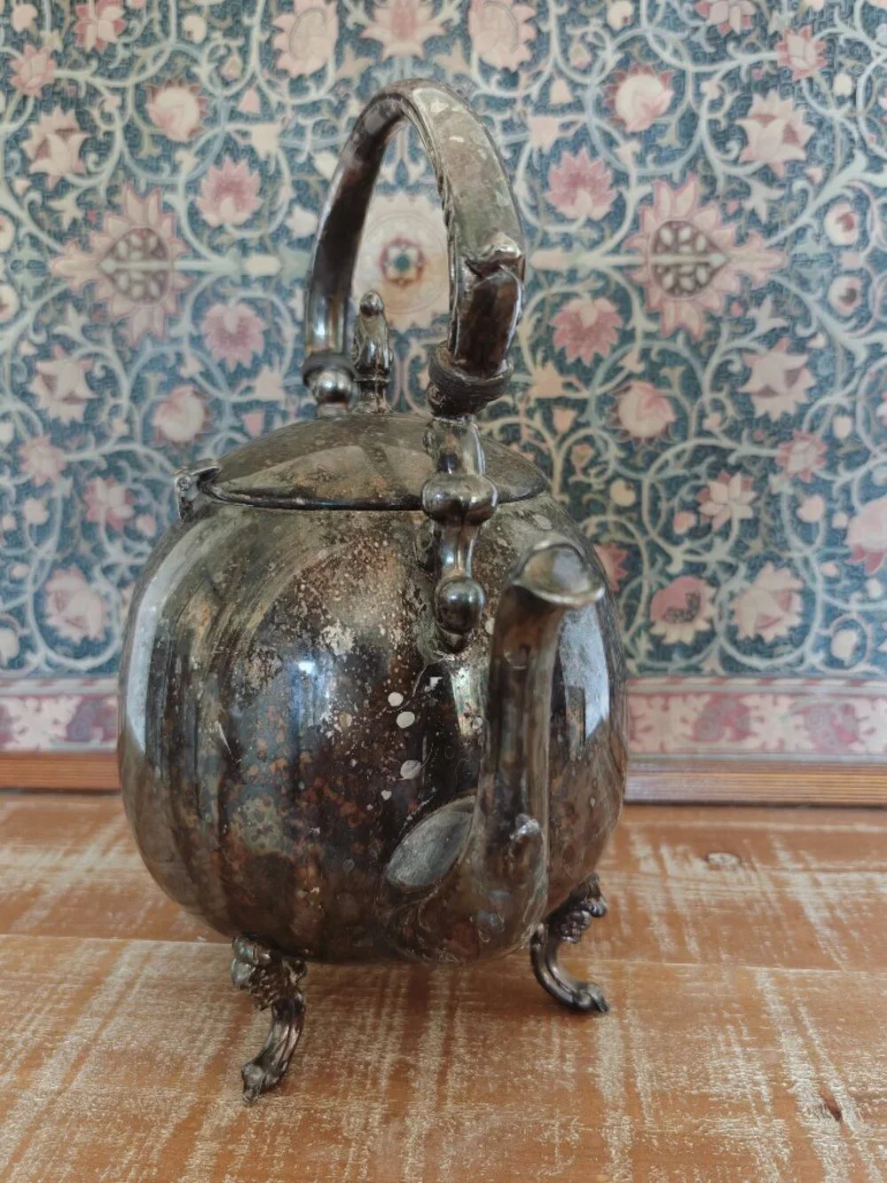 Vintage Sheridan Silver on Copper Ornate Footed Teapot Tea Kettle